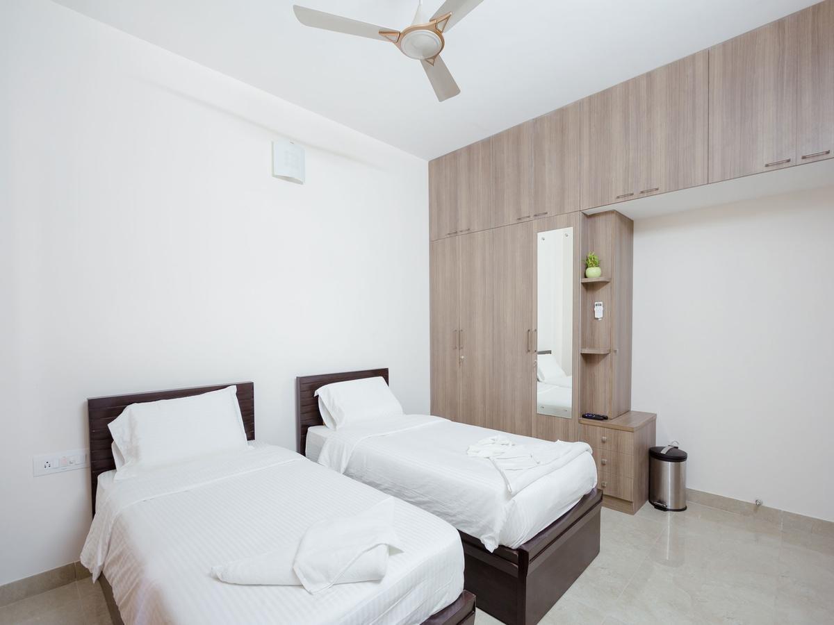 โกลัม เซอร์วิซ อพาร์ตเมนต์ Apartment เชนไน ภายนอก รูปภาพ