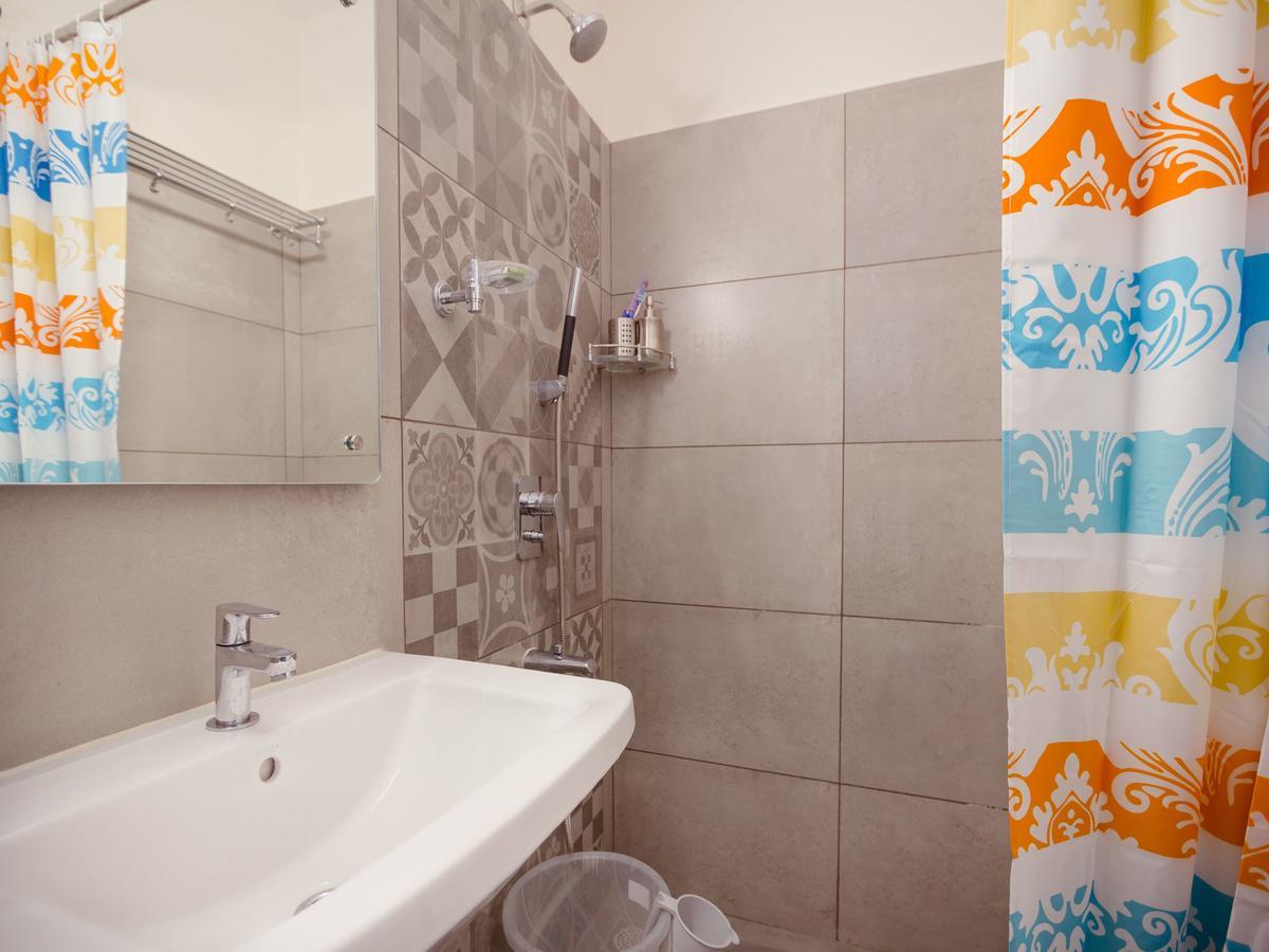 โกลัม เซอร์วิซ อพาร์ตเมนต์ Apartment เชนไน ภายนอก รูปภาพ
